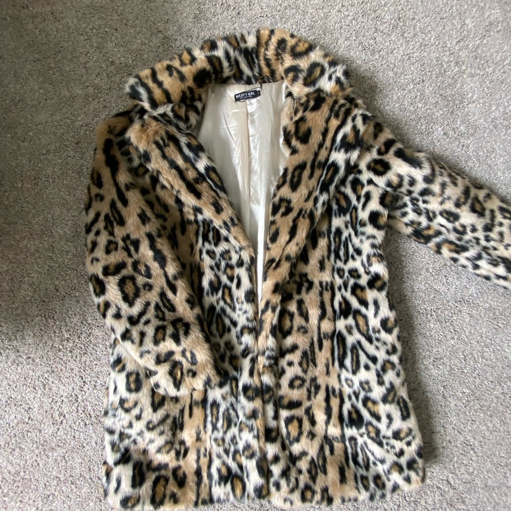 Leopard print faux fur jacket